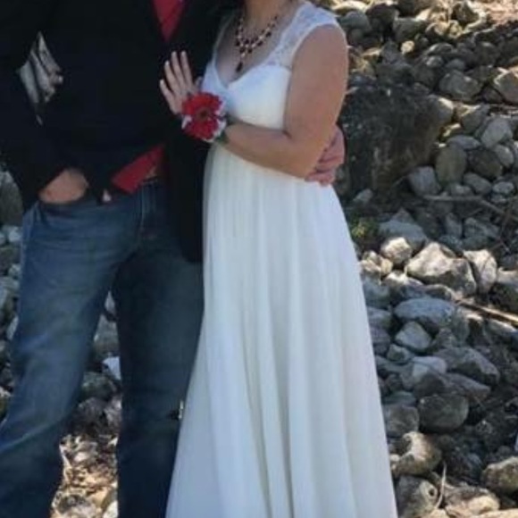 Prom Dress. - Picture 3 of 4